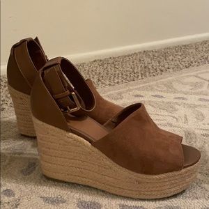 Wedge Platform Sandal size 8